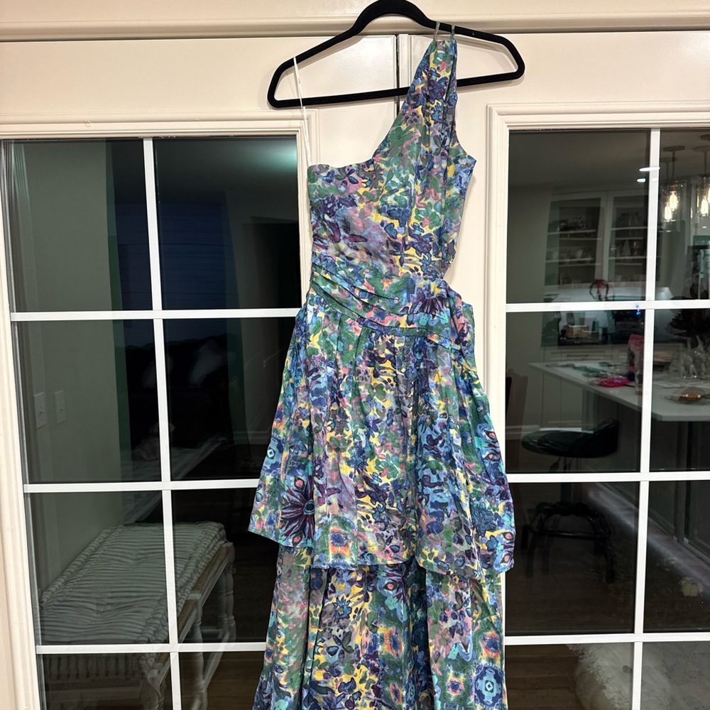 Elliatt Size small one shoulder floral dress - Picture 4 of 4